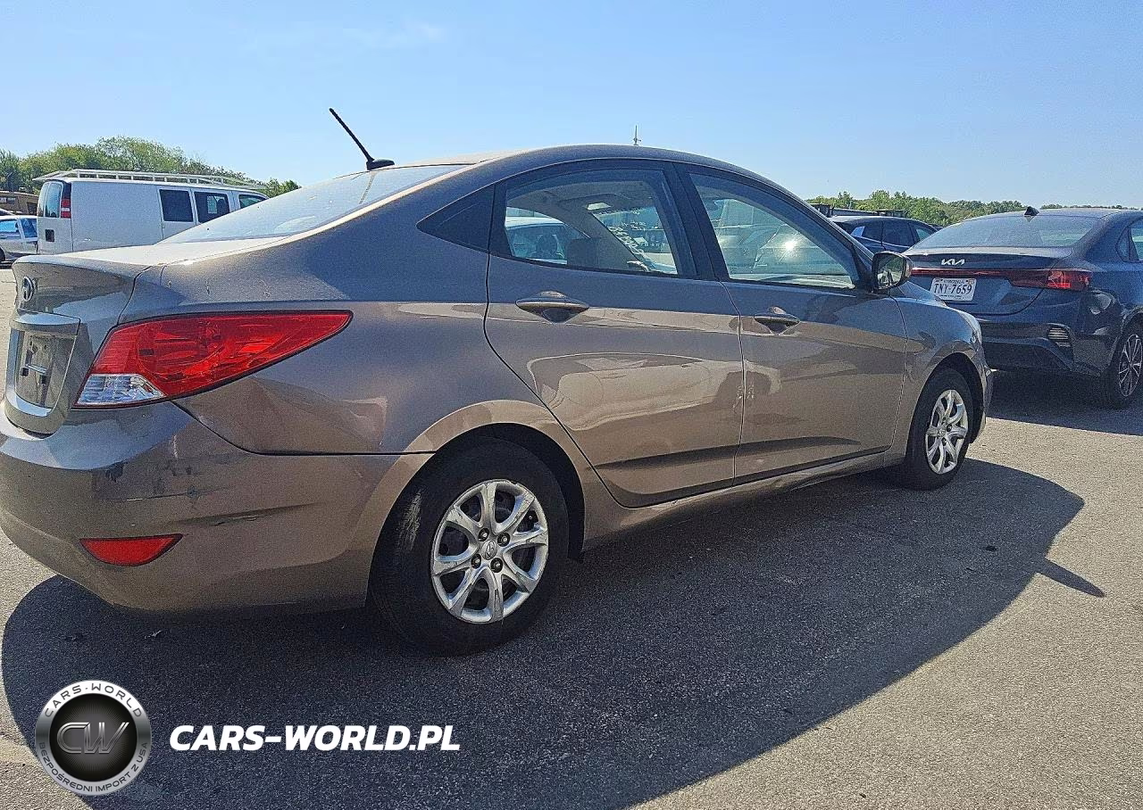 2012 Hyundai Accent Gls VIN:KMHCT4AE1CU251317 - 3
