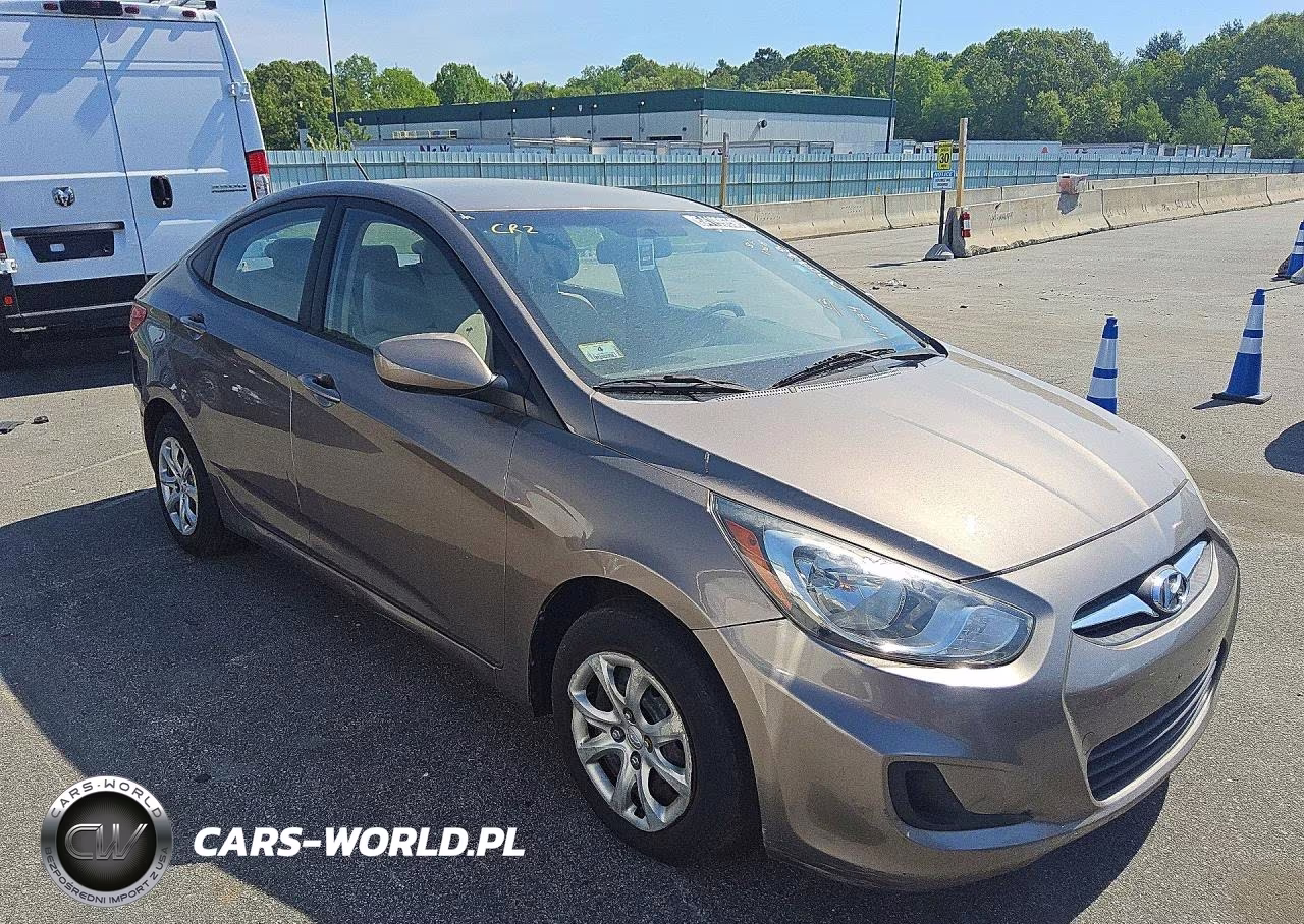 2012 Hyundai Accent Gls VIN:KMHCT4AE1CU251317 - 4