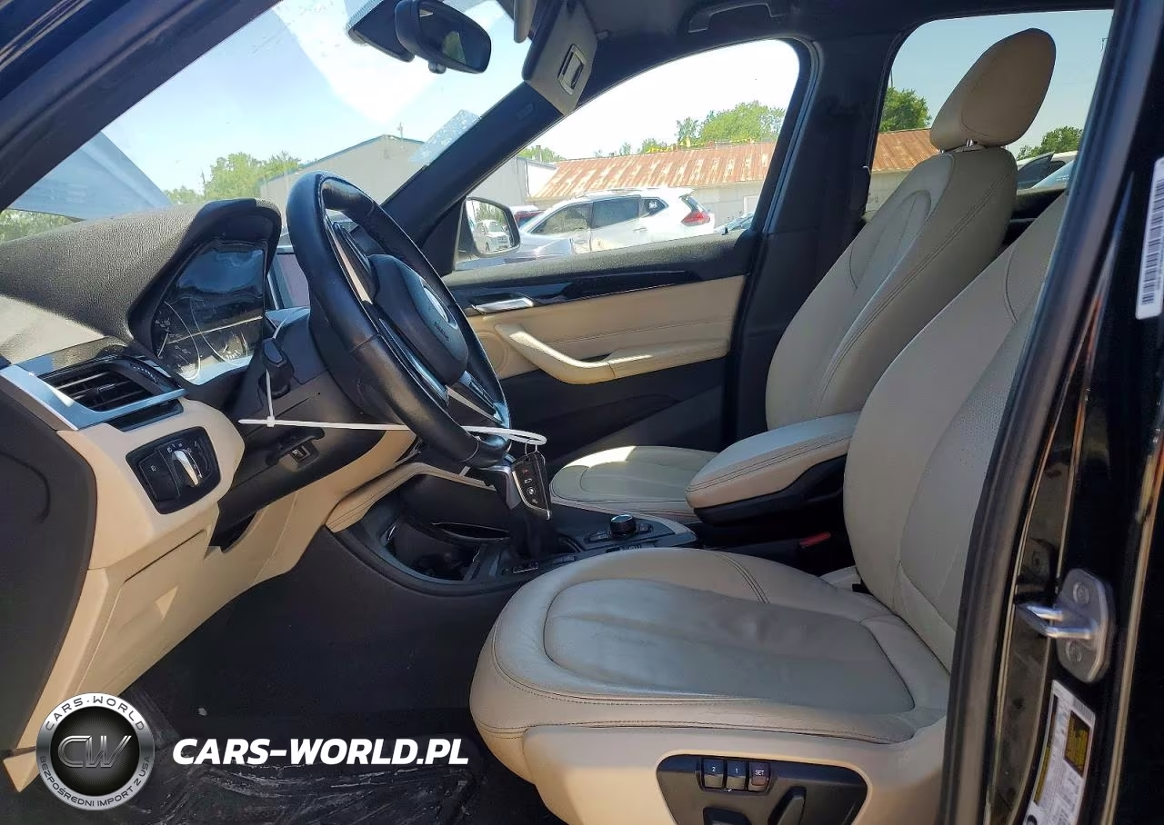 2018 BMW X1 xDrive28I VIN:WBXHT3C33J5K29491 - 7