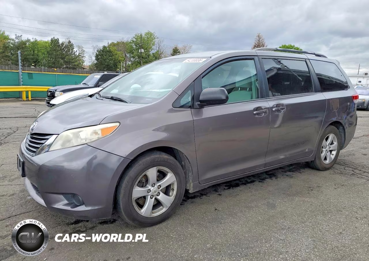 2011 Toyota Sienna Le