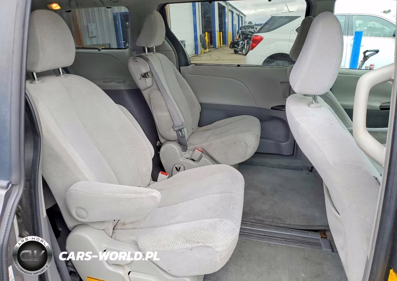 2011 Toyota Sienna Le VIN:5TDKK3DC3BS033986 - 11