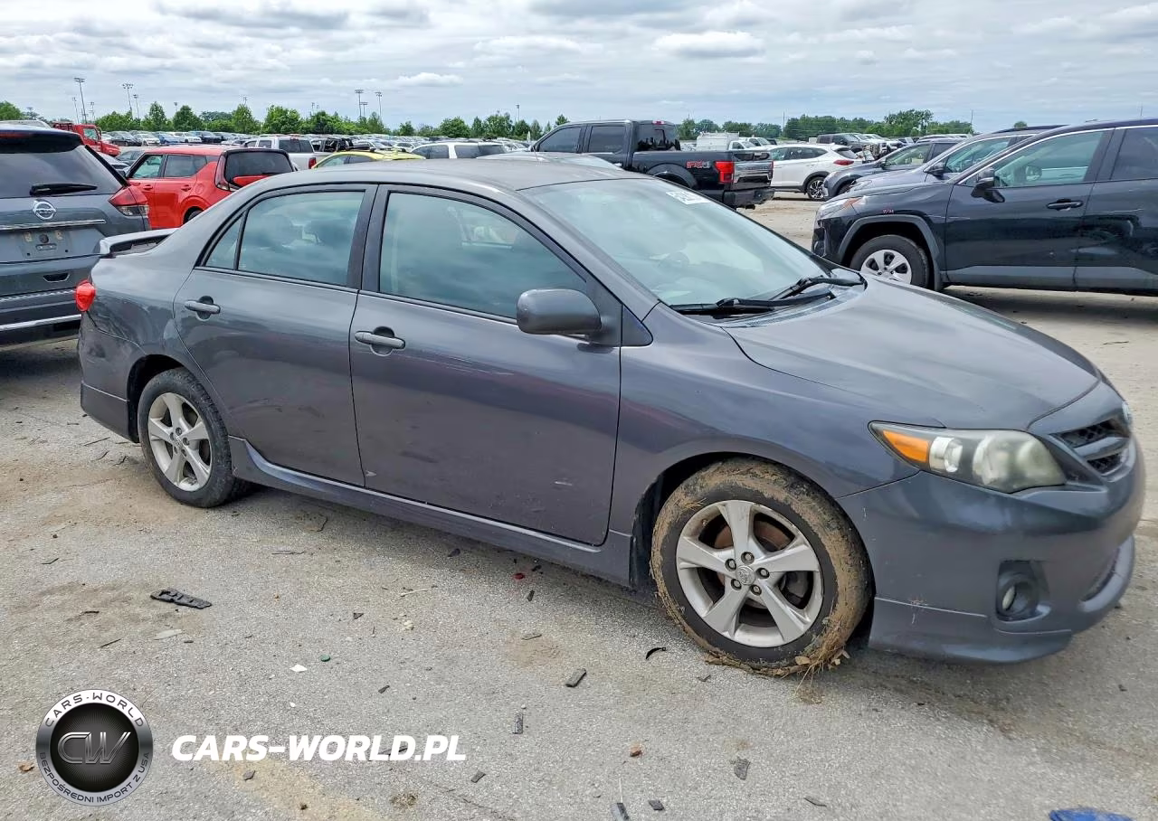 2013 Toyota Corolla S VIN:2T1BU4EE8DC968108 - 4