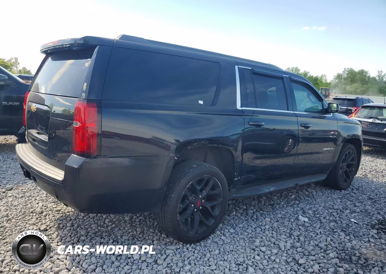 2019 Chevrolet Suburban K1500 Lt VIN:1GNSKHKC6KR143937 - 3