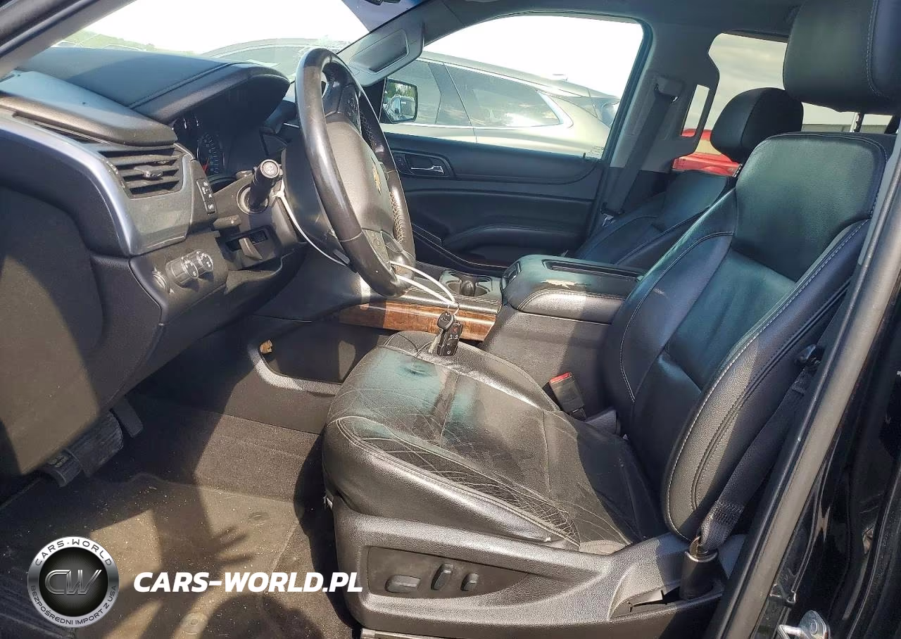 2019 Chevrolet Suburban K1500 Lt VIN:1GNSKHKC6KR143937 - 7