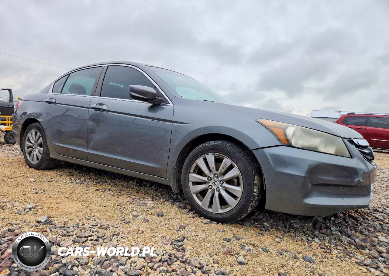 2011 Honda Accord Exl VIN:1HGCP2F82BA106837 - 4