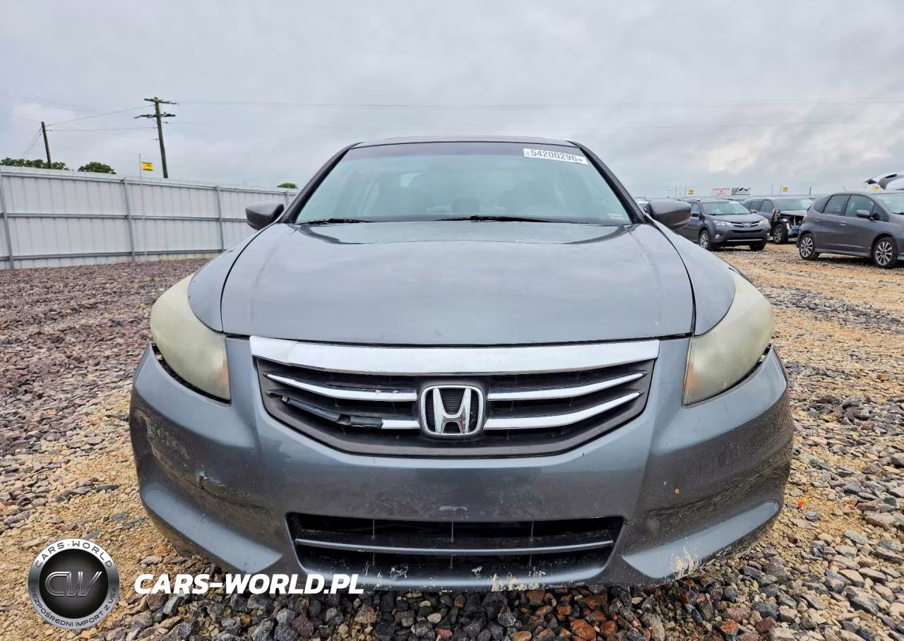 2011 Honda Accord Exl VIN:1HGCP2F82BA106837 - 5