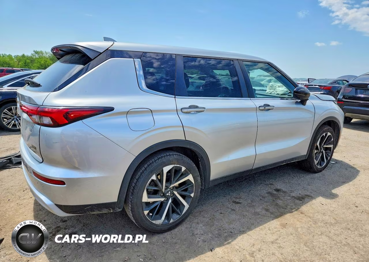 2022 Mitsubishi Outlander Se VIN:JA4J3UA89NZ026228 - 3