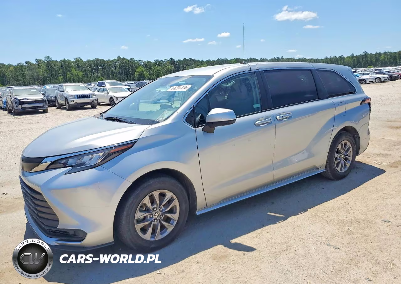 2022 Toyota Sienna Le