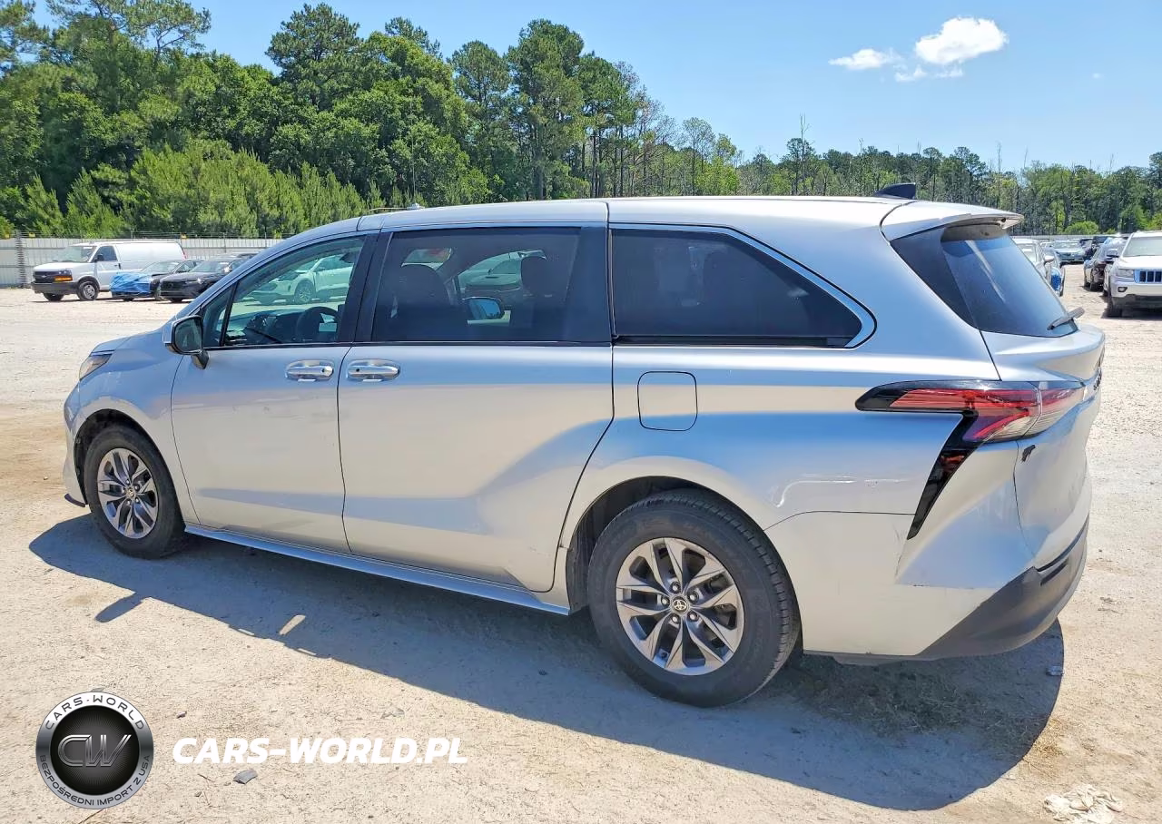 2022 Toyota Sienna Le VIN:5TDKRKEC3NS115998 - 2