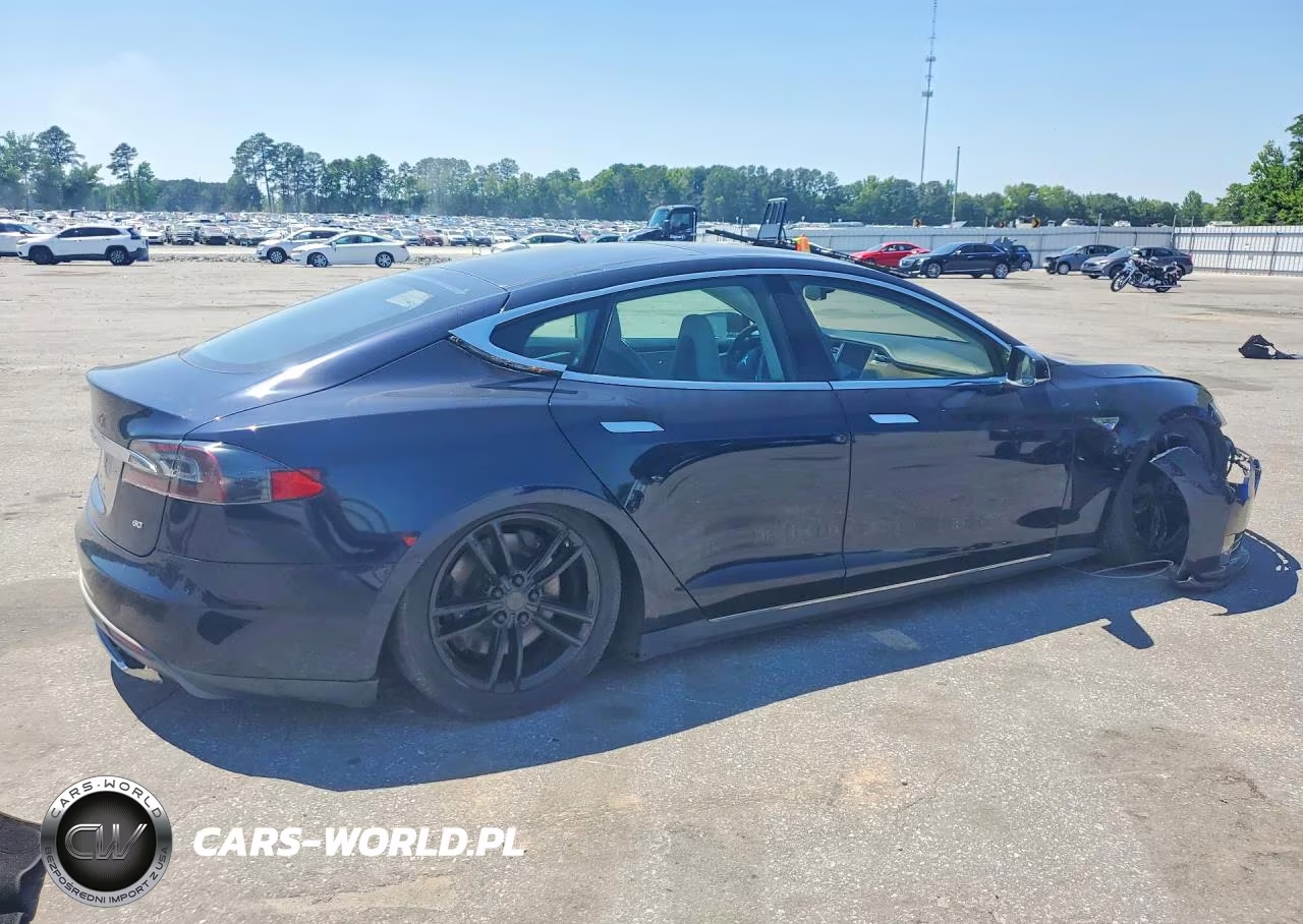 2013 Tesla Model S VIN:5YJSA1AG2DFP12122 - 3