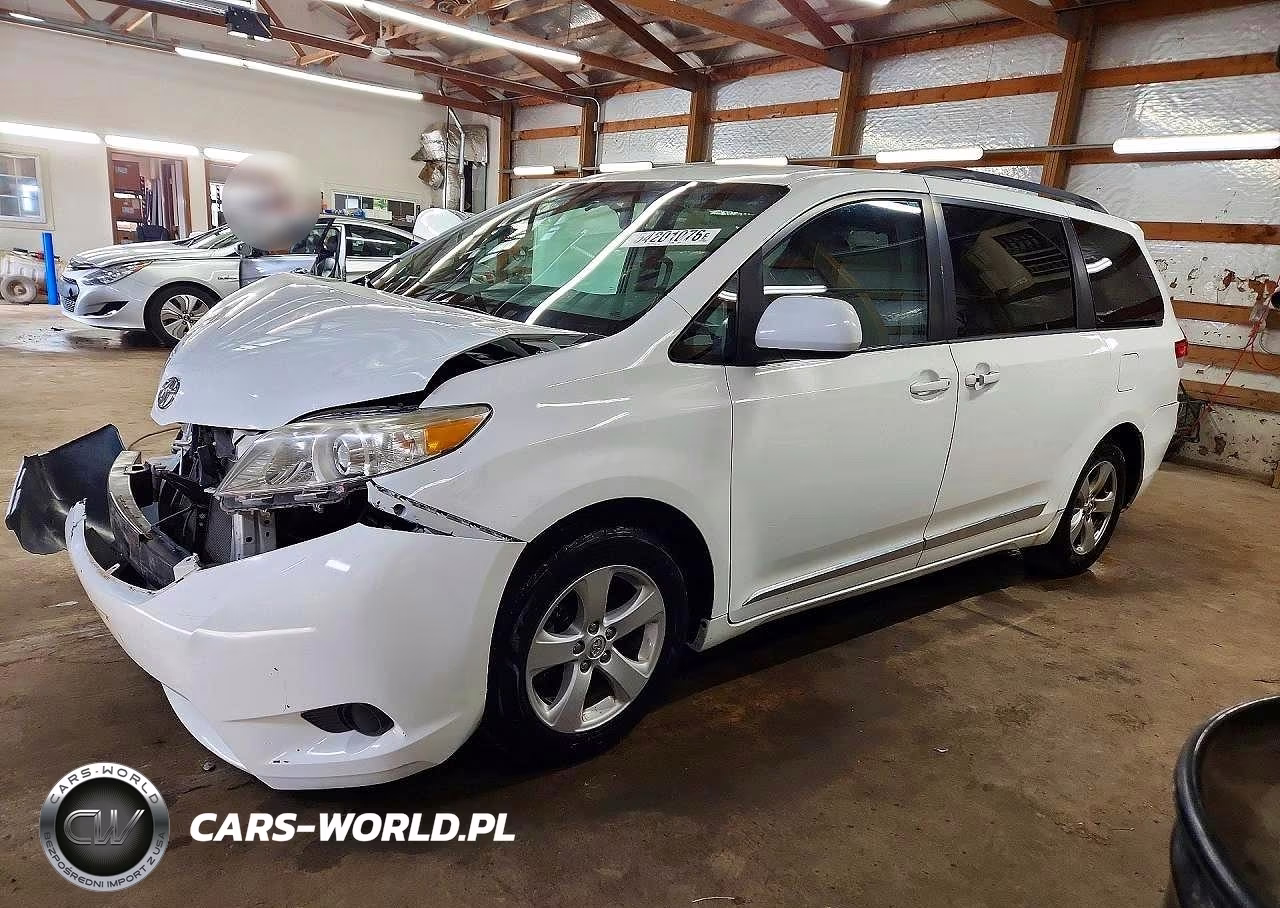 2014 Toyota Sienna Le
