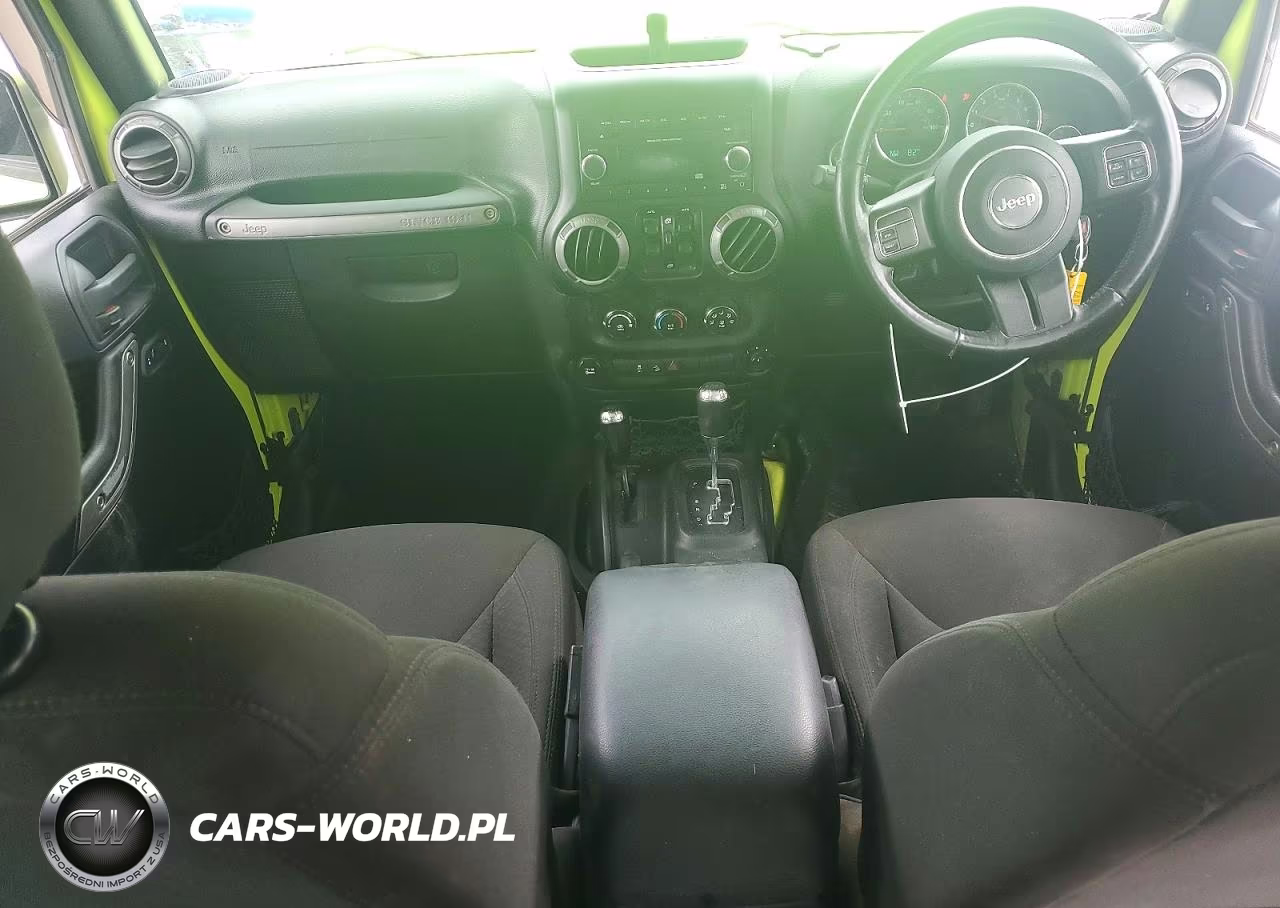 2016 Jeep Wrangler Unlimited Sport VIN:1C4BJWKG5GL321463 - 8