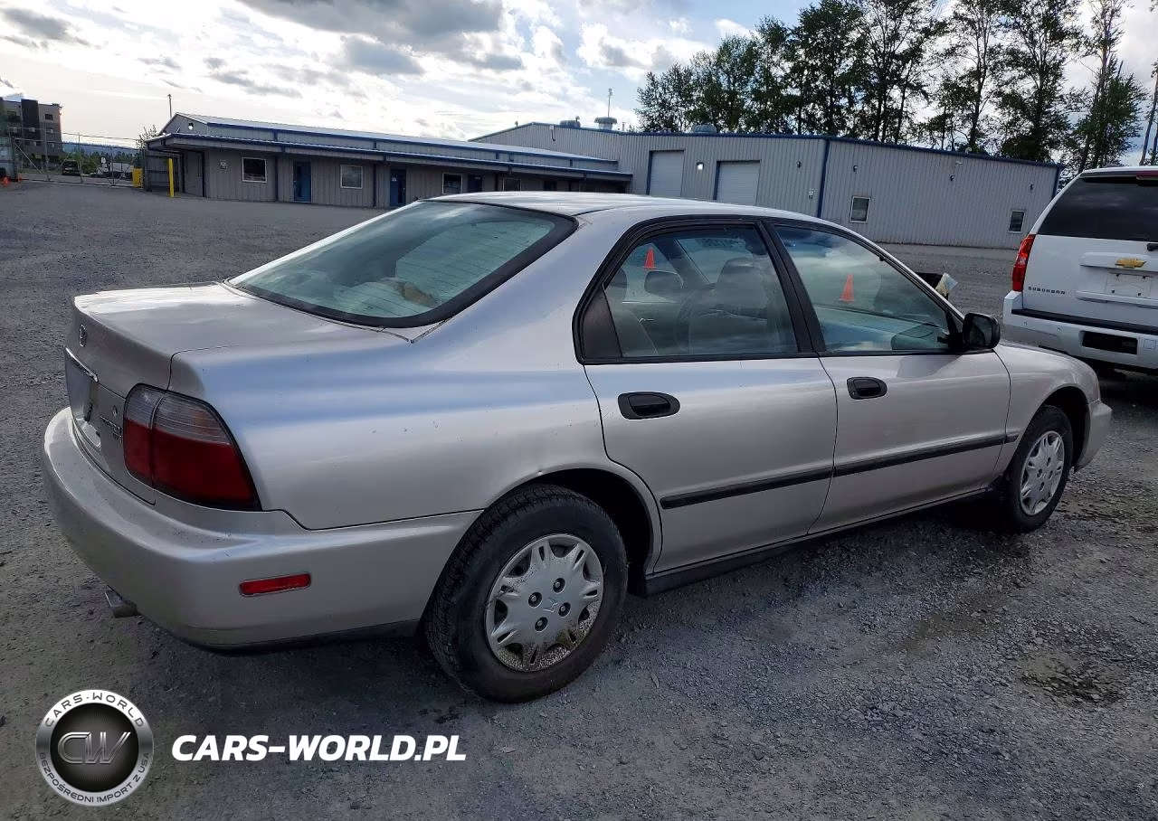 1996 Honda Accord Dx VIN:1HGCD5526TA079215 - 3