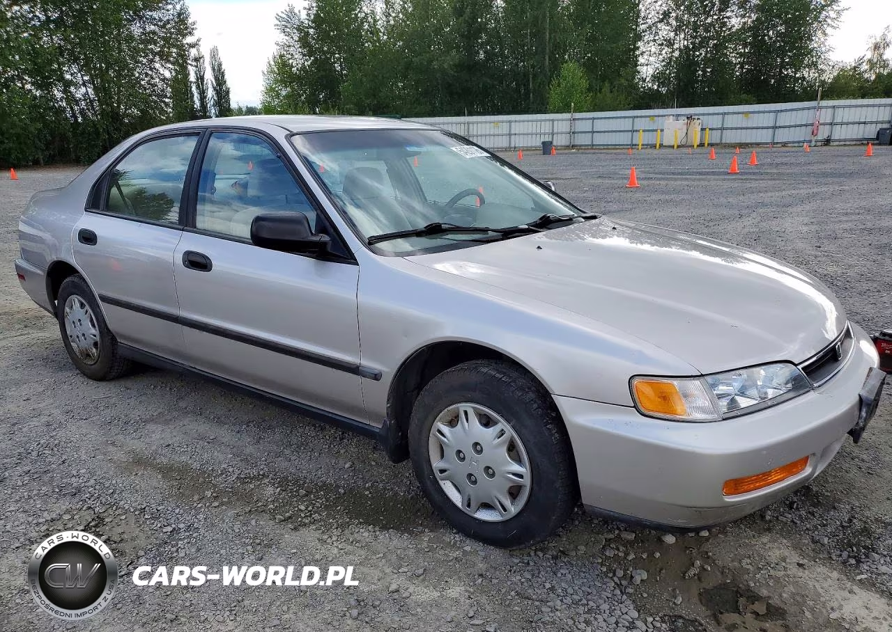 1996 Honda Accord Dx VIN:1HGCD5526TA079215 - 4