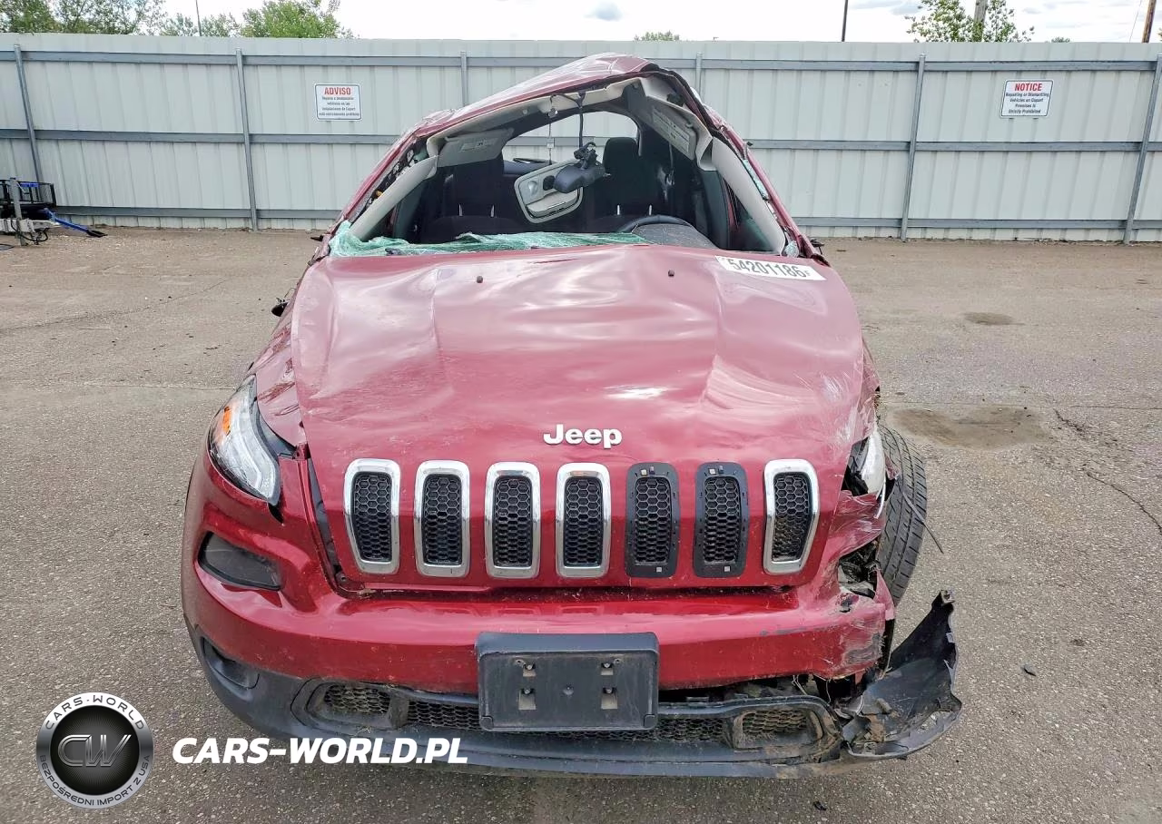 2016 Jeep Cherokee Latitude VIN:1C4PJMCS1GW215703 - 5