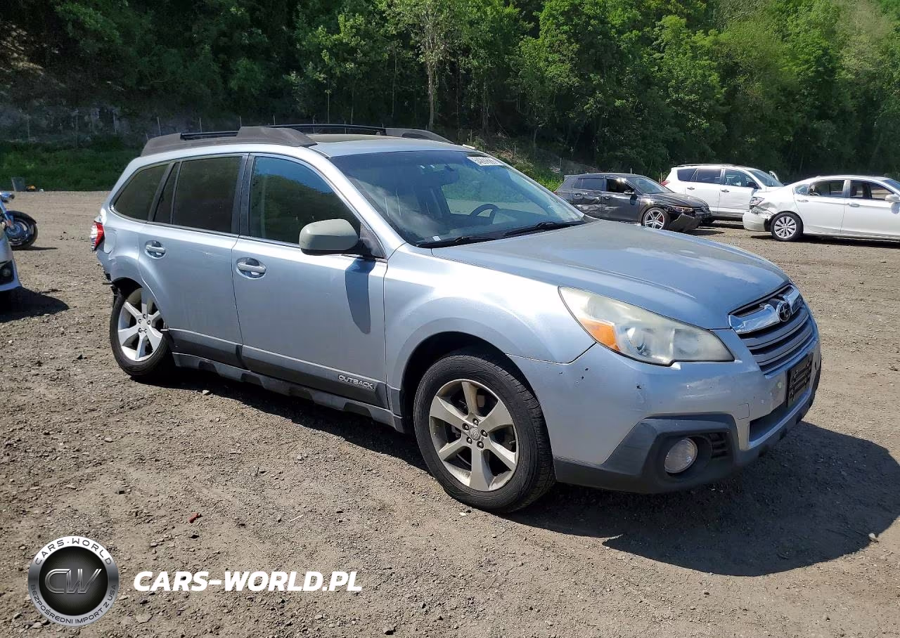 2013 Subaru Outback 2.5I Premium VIN:4S4BRBGC5D3319999 - 4