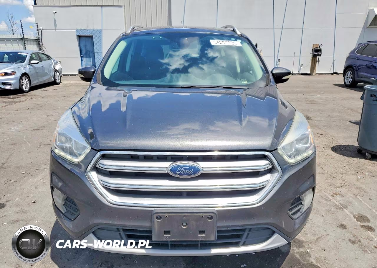2017 Ford Escape Titanium VIN:1FMCU9J92HUE86989 - 5