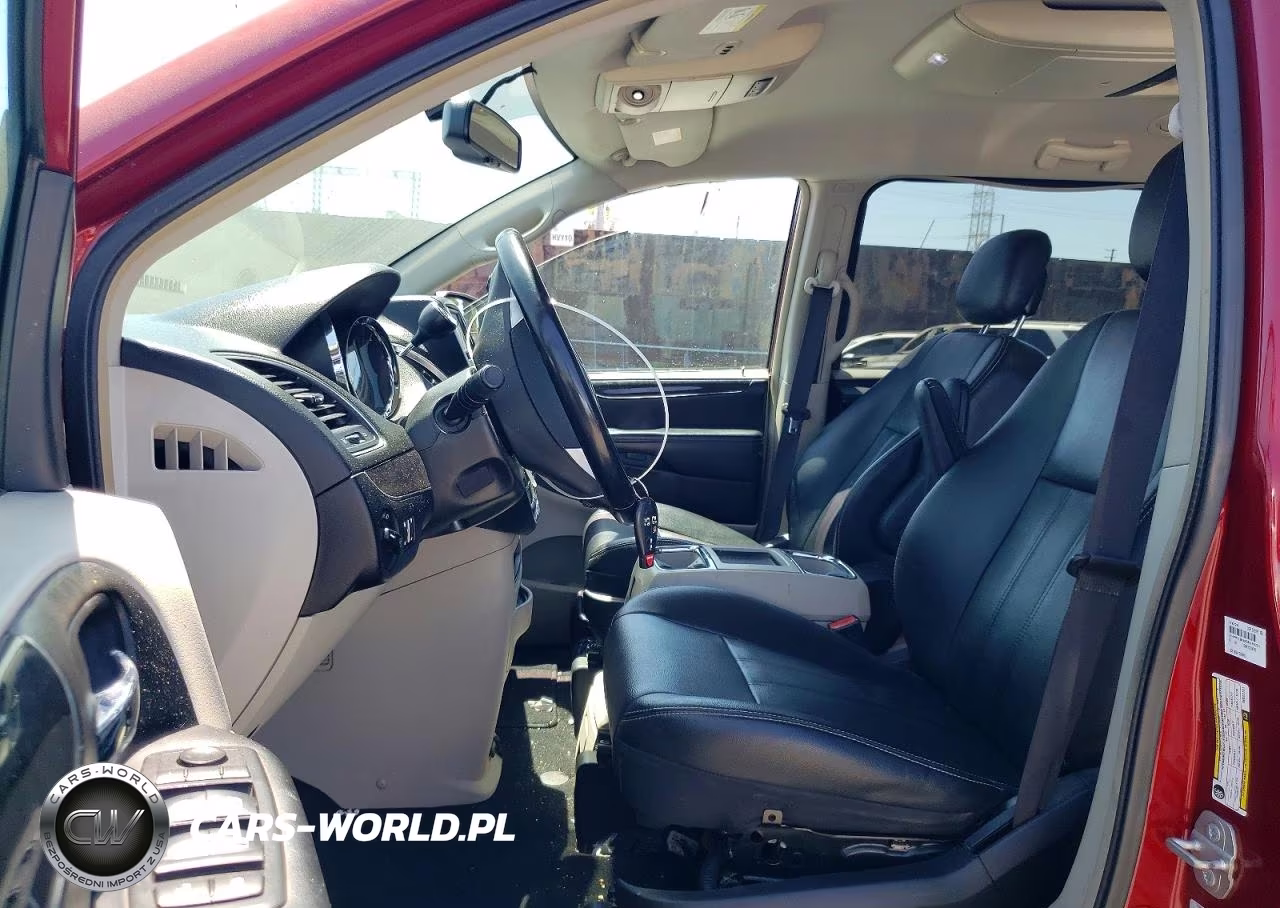 2016 Chrysler Town & Country Touring VIN:2C4RC1BG2GR252721 - 7