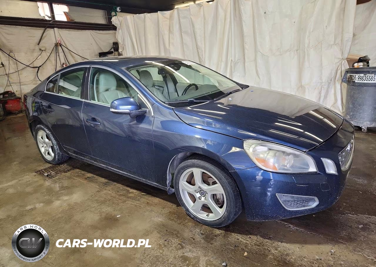 2013 Volvo S60 T5 VIN:YV1612FH4D2217300 - 4