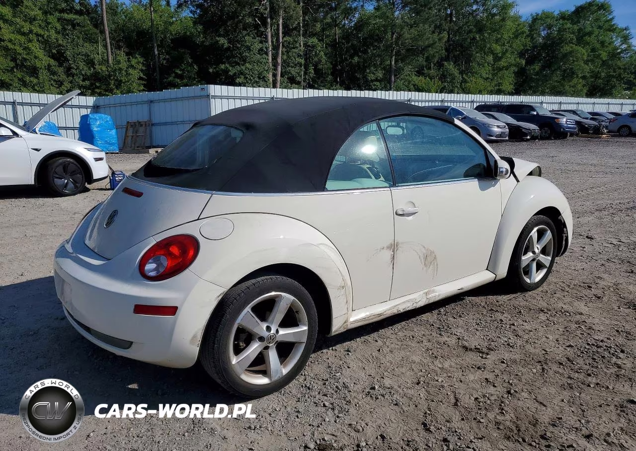 2007 Volkswagen New Beetle Triple White VIN:3VWFF31YX7M419511 - 3