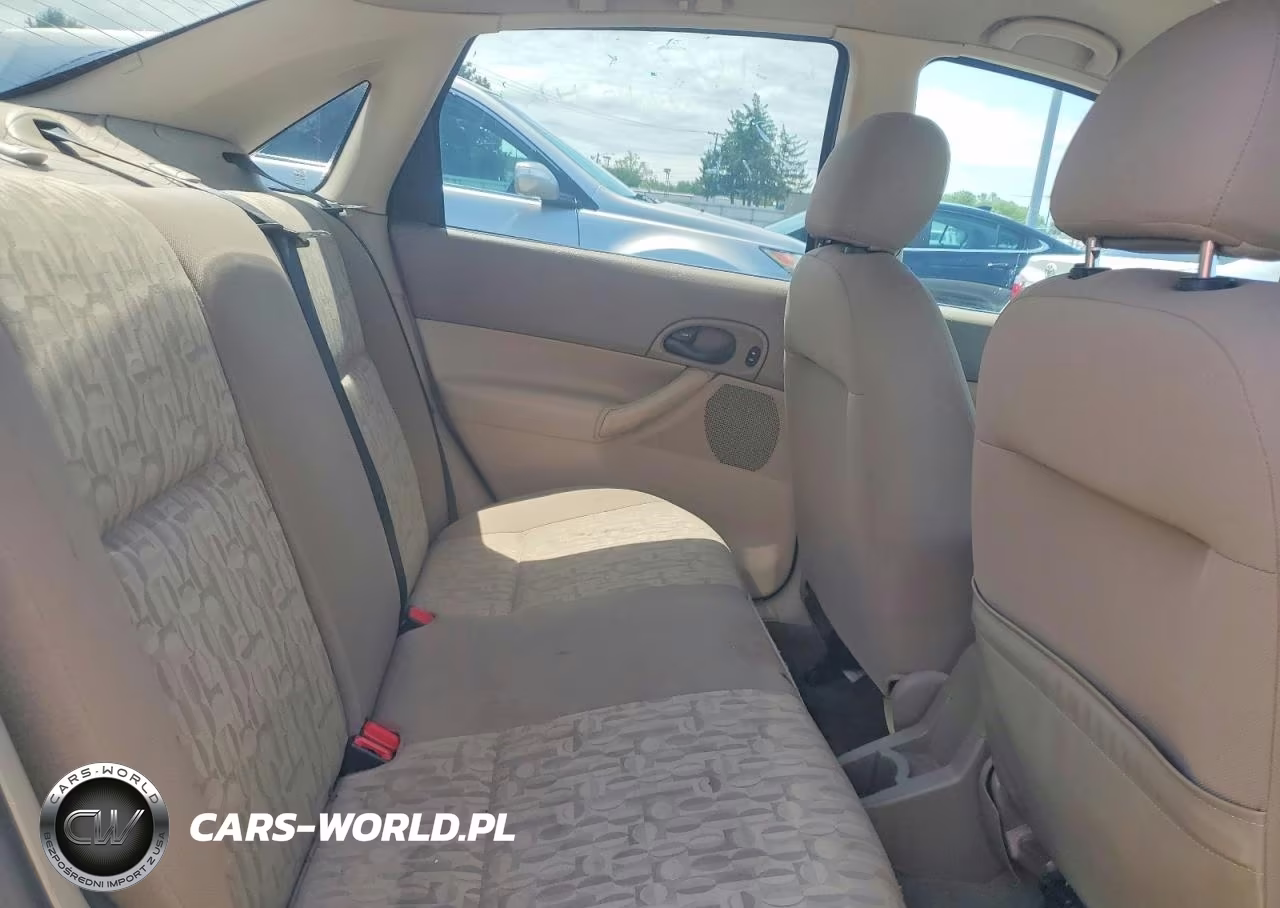 2005 Ford Focus Zx4 VIN:1FAFP34N35W232812 - 10