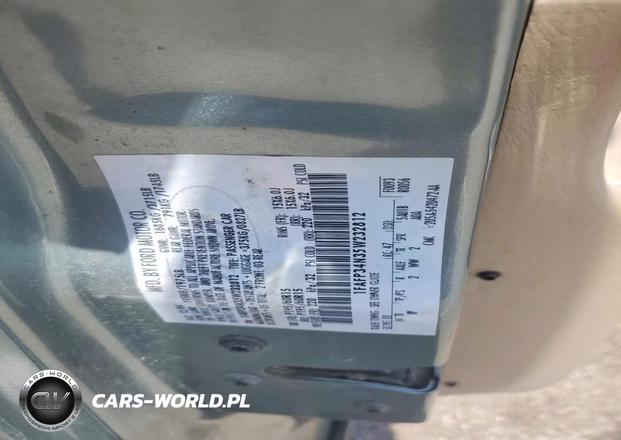 2005 Ford Focus Zx4 VIN:1FAFP34N35W232812 - 12