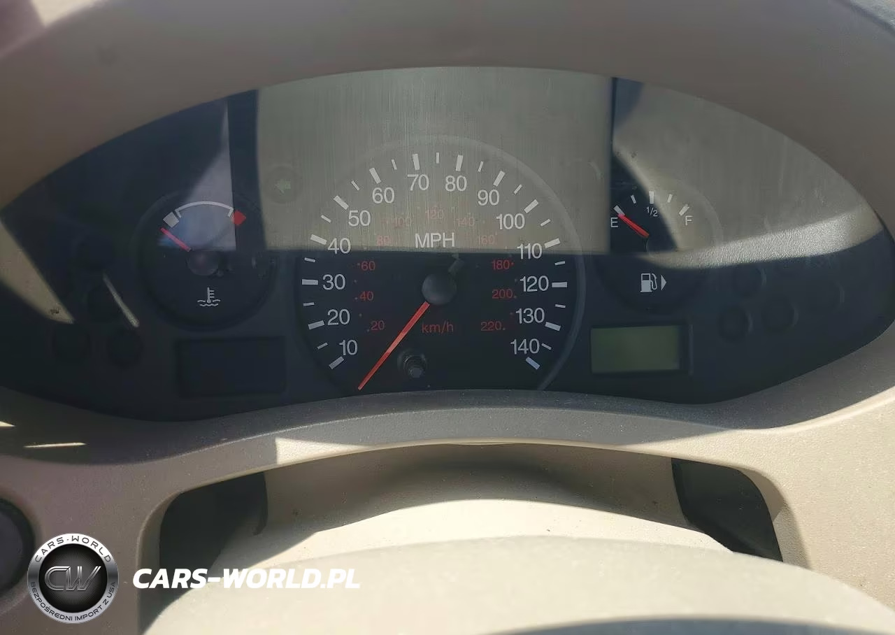 2005 Ford Focus Zx4 VIN:1FAFP34N35W232812 - 9