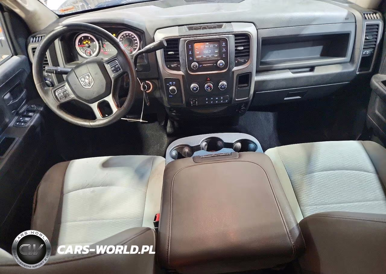 2018 Ram 2500 St VIN:3C6UR5CL6JG367774 - 8
