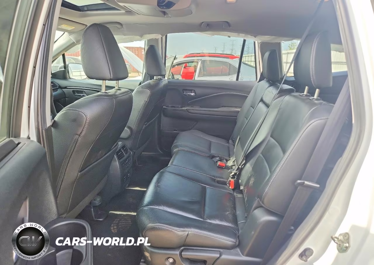 2020 Honda Pilot Touring VIN:5FNYF6H92LB048743 - 10