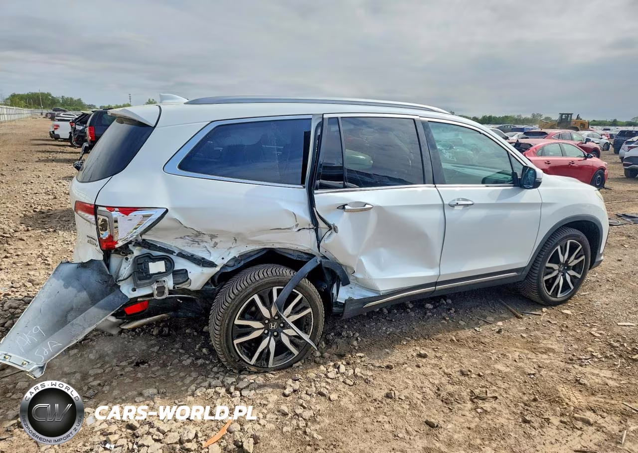 2020 Honda Pilot Touring VIN:5FNYF6H92LB048743 - 3