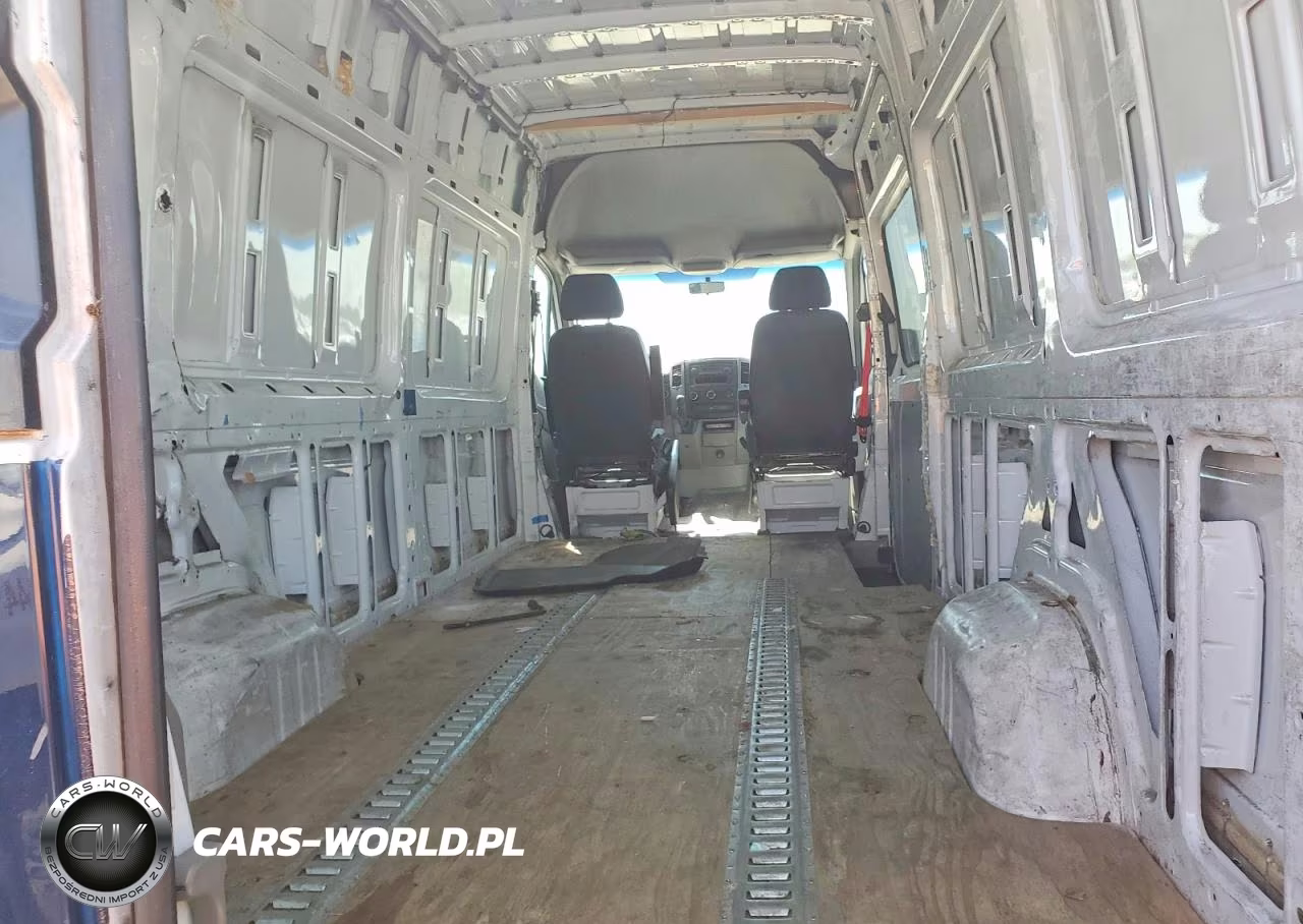 2013 Mercedes Benz Sprinter 2500 Delivery Van VIN:WD3PE8CC1D5739921 - 10