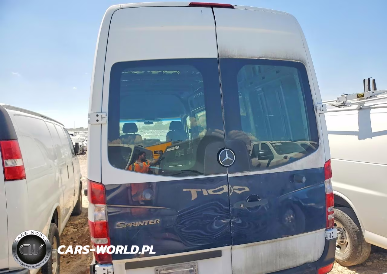 2013 Mercedes Benz Sprinter 2500 Delivery Van VIN:WD3PE8CC1D5739921 - 6