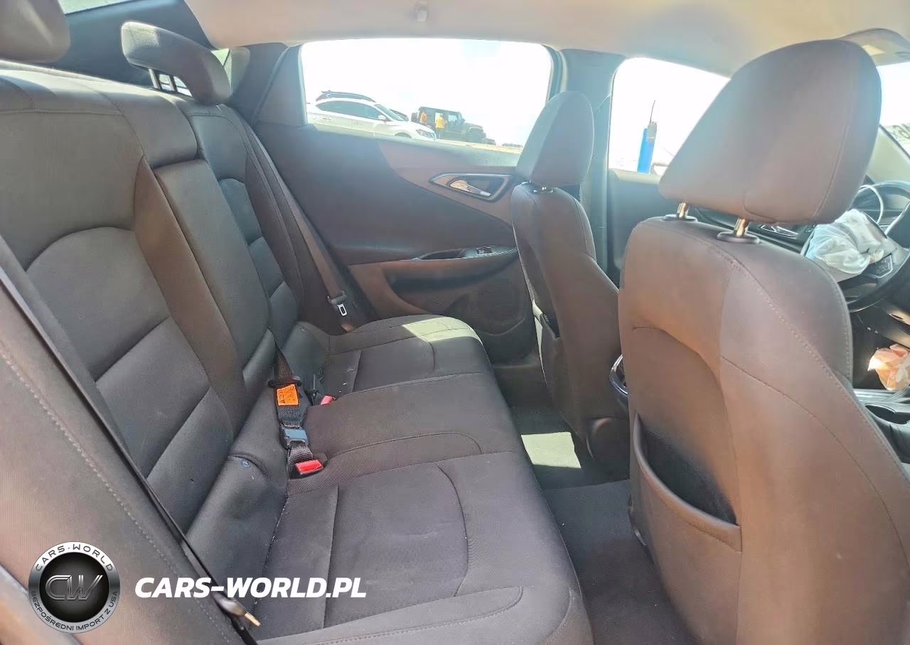2018 Chevrolet Malibu Lt VIN:1G1ZD5ST9JF151684 - 10