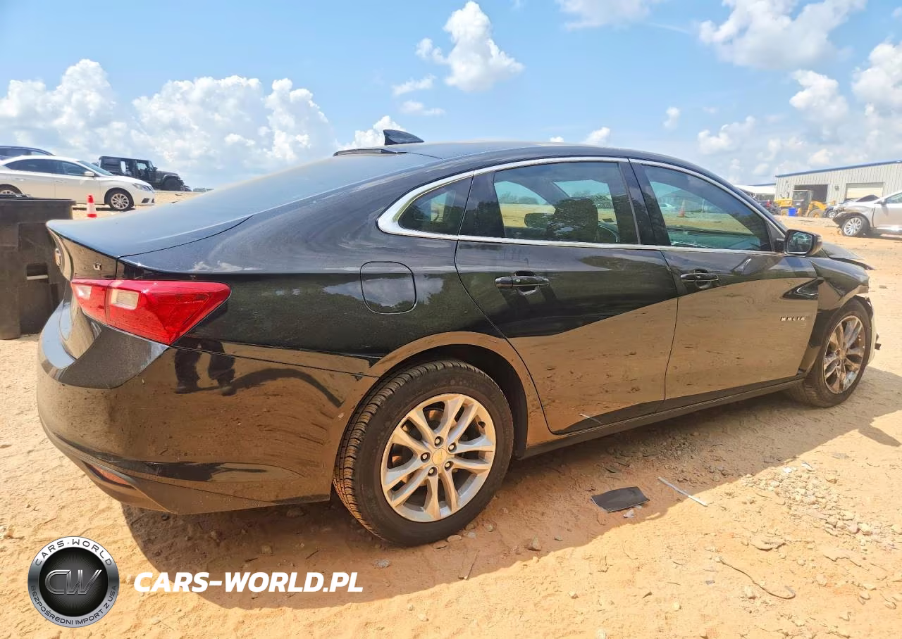 2018 Chevrolet Malibu Lt VIN:1G1ZD5ST9JF151684 - 3