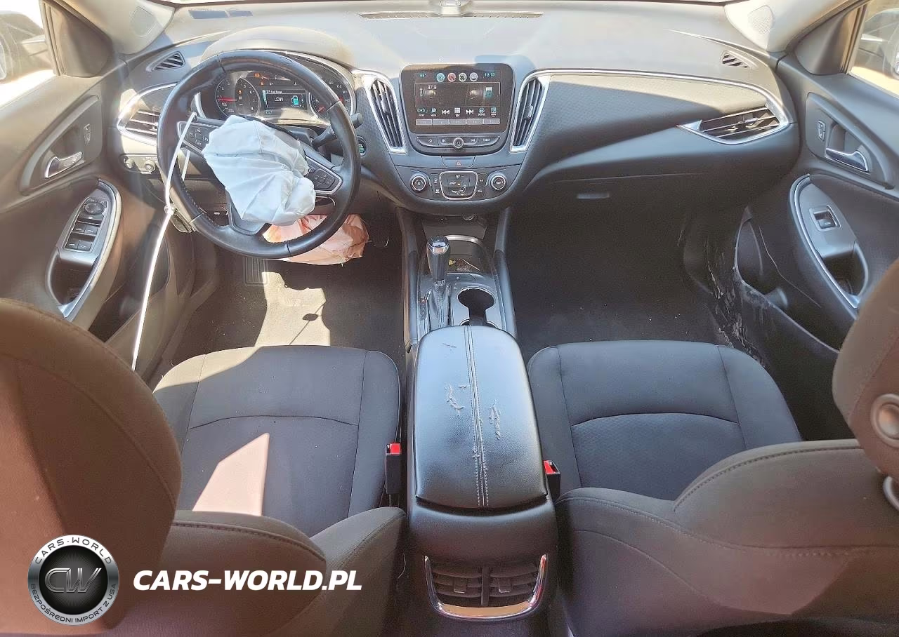 2018 Chevrolet Malibu Lt VIN:1G1ZD5ST9JF151684 - 8