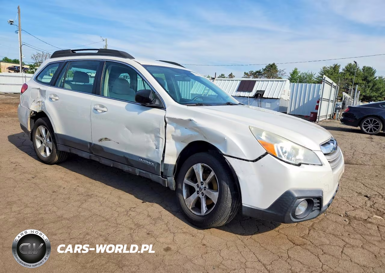2014 Subaru Outback 2.5I VIN:4S4BRBAC8E3328626 - 4