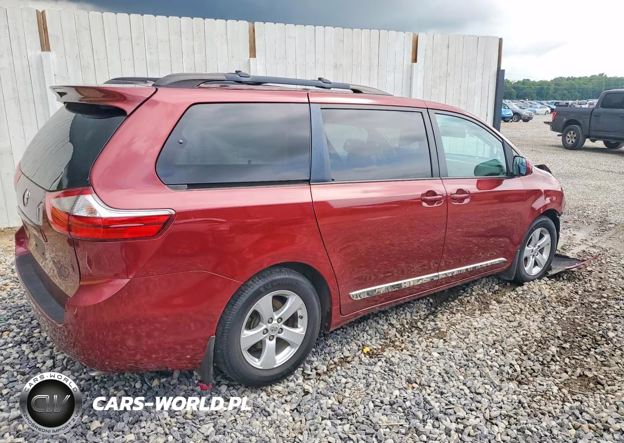 2016 Toyota Sienna Le VIN:5TDKK3DC0GS709060 - 3