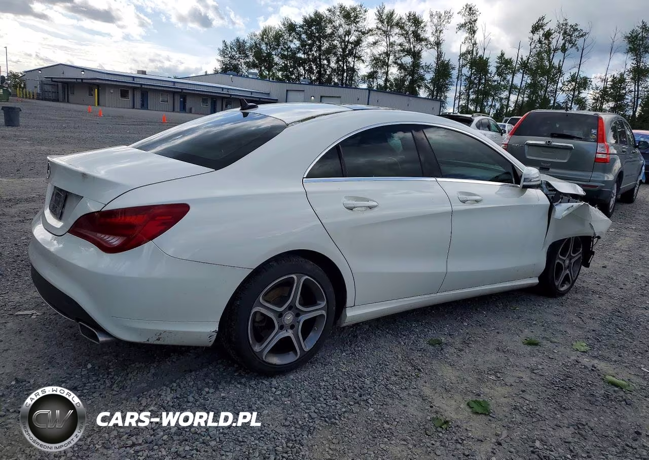 2014 Mercedes-Benz Cla 250 VIN:WDDSJ4EB6EN043992 - 3