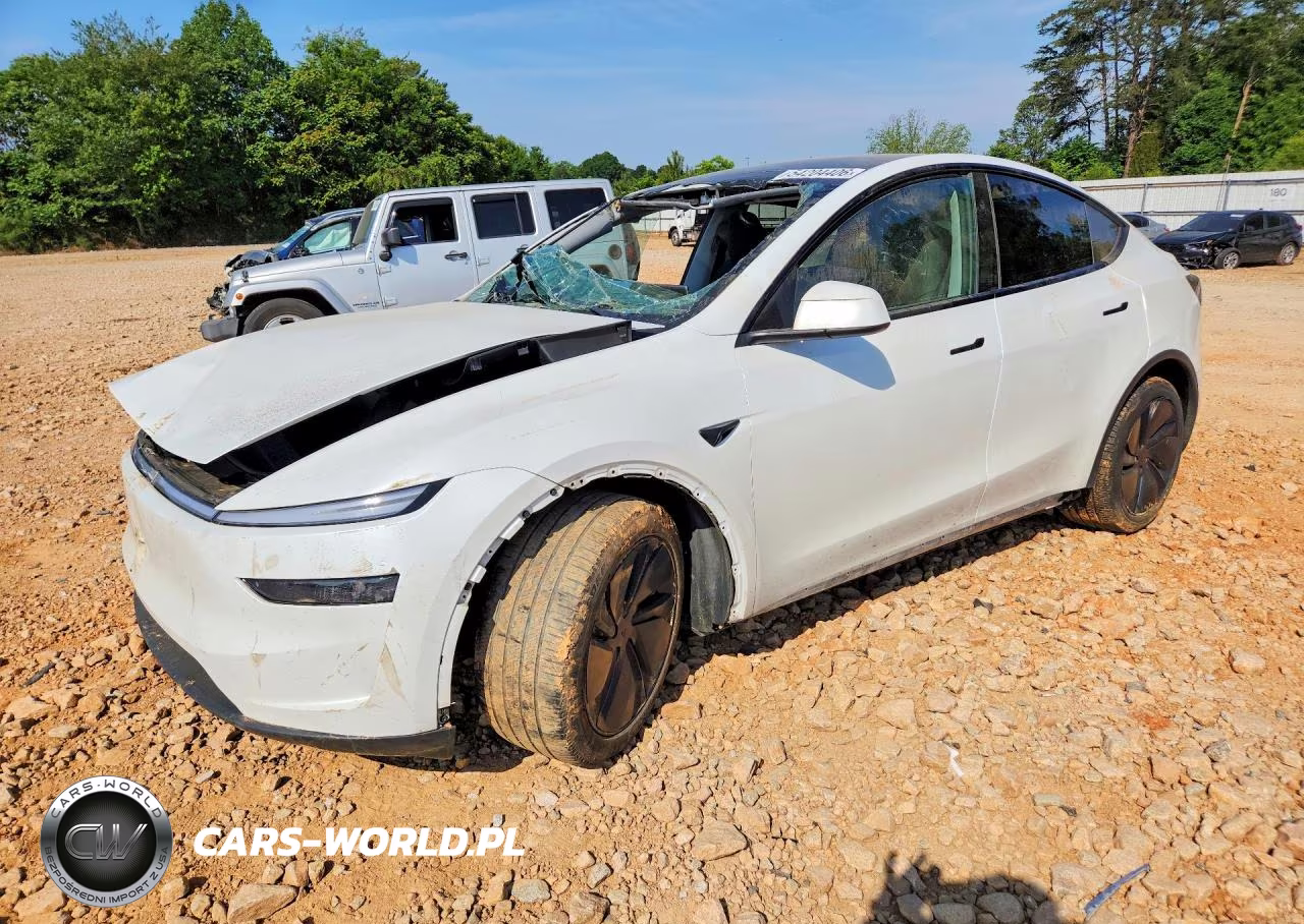 2026 Tesla Model Y – zdjęcie 1 z 13