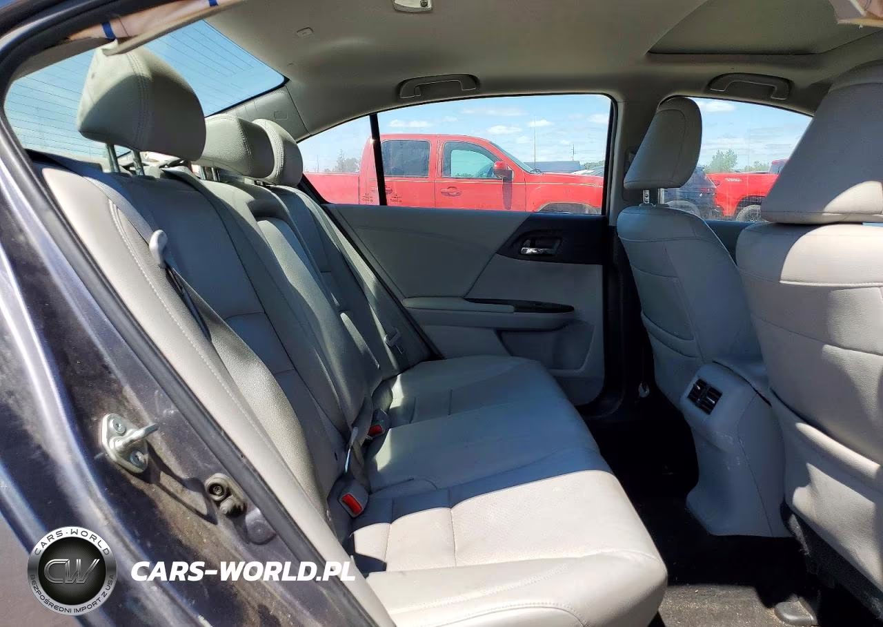 2015 Honda Accord Touring VIN:1HGCR3F92FA029773 - 10