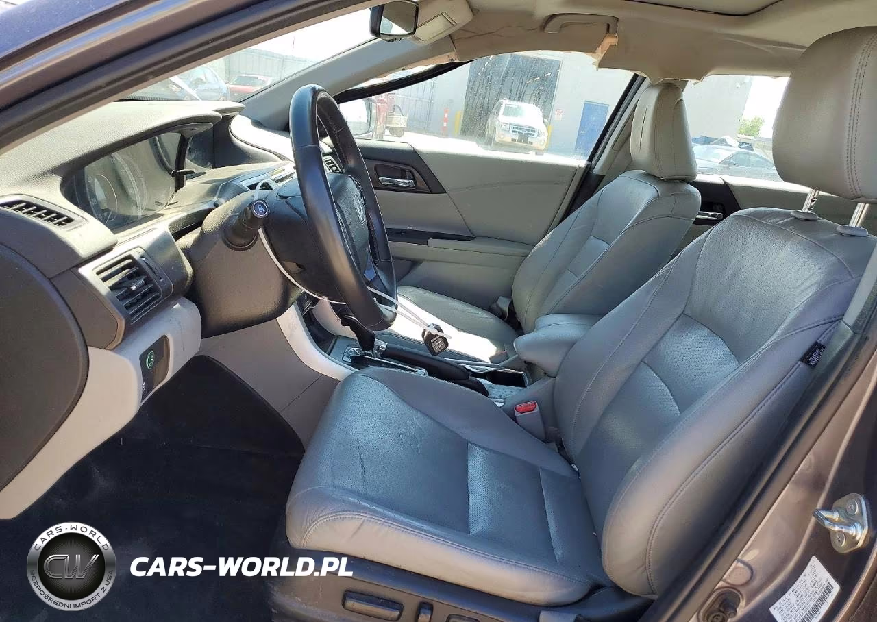 2015 Honda Accord Touring VIN:1HGCR3F92FA029773 - 7