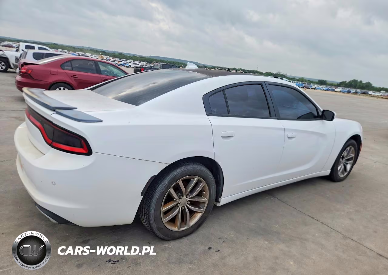 2016 Dodge Charger VIN:2C3CDXHG5GH293237 - 3
