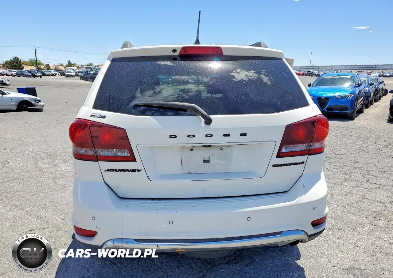 2017 Dodge Journey Crossroad VIN:3C4PDCGG6HT644009 - 6