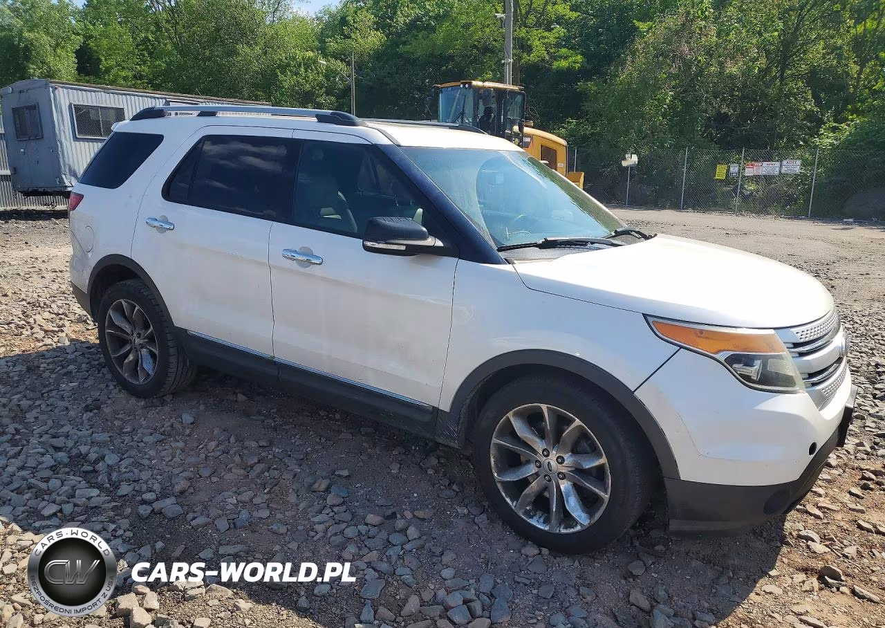 2014 Ford Explorer Xlt VIN:1FM5K8D86EGA25655 - 4