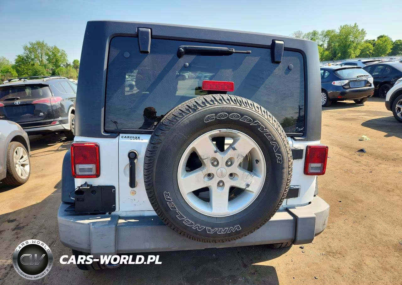 2016 Jeep Wrangler Sport VIN:1C4AJWAG1GL327791 - 6