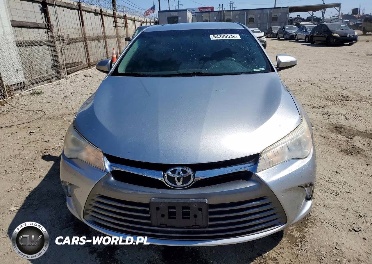 2017 Toyota Camry Le VIN:4T1BF1FK1HU377023 - 5