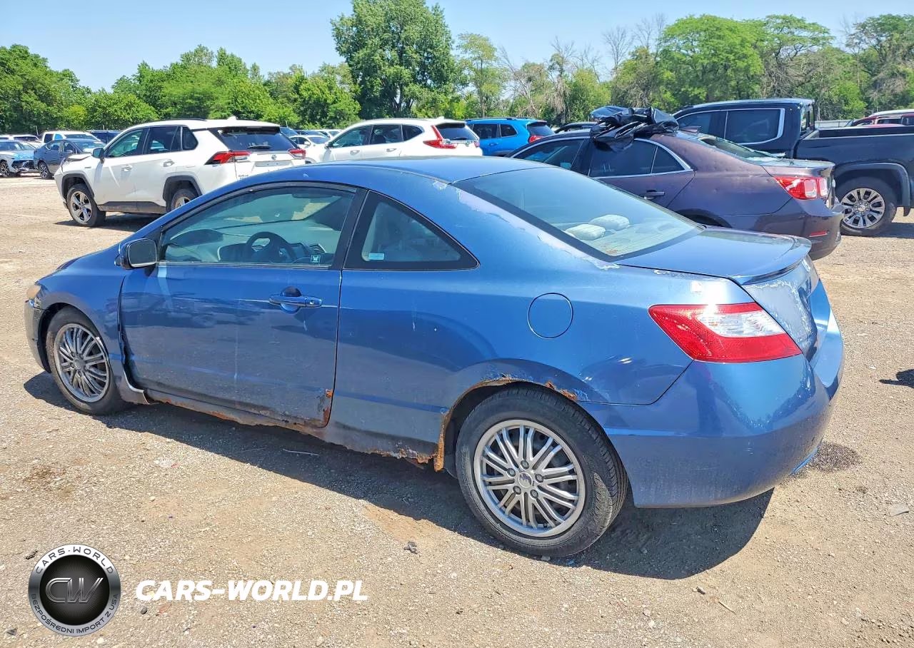 2008 Honda Civic Lx VIN:2HGFG12688H551945 - 2