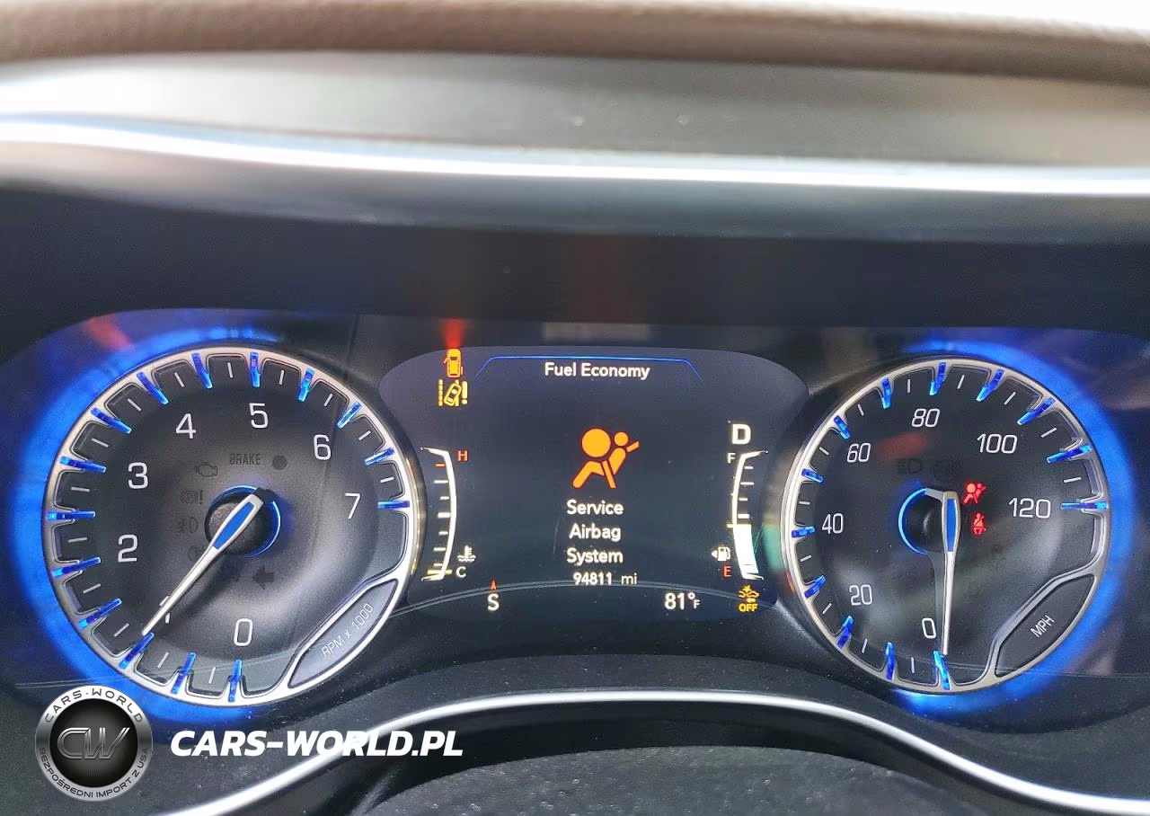 2018 Chrysler Pacifica Limited VIN:2C4RC1GG5JR234147 - 9