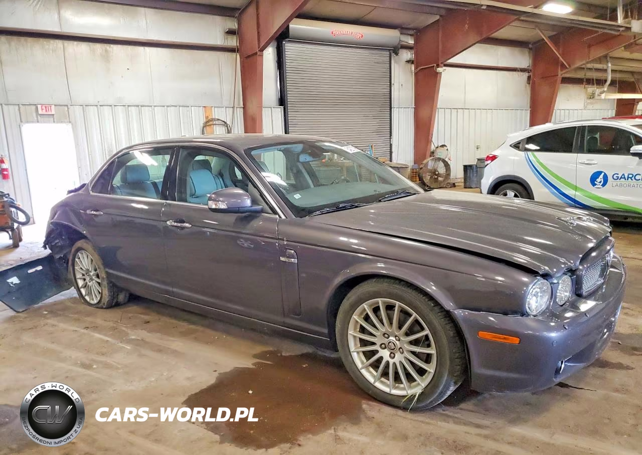 2008 Jaguar Xj8 L VIN:SAJWA79B58SH23657 - 4