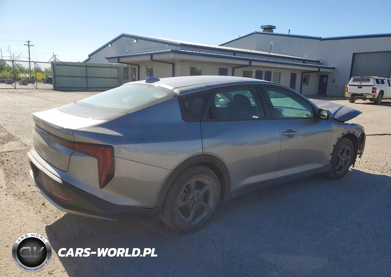 2025 Kia K4 Lxs VIN:3KPFT4DE7SE044666 - 3